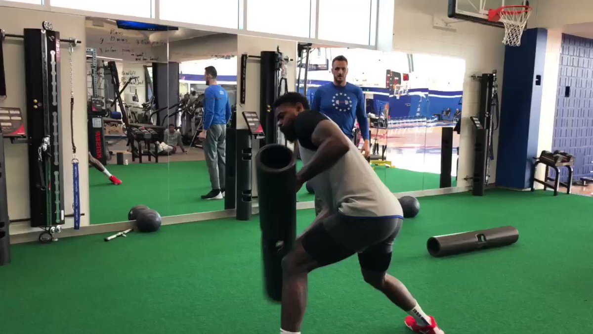 Amir Johnson gets loose ahead of @sixers practice. #SixersAllAccess