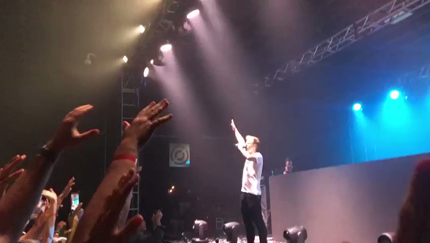 I’m In A State Of Trance
#Iminastateoftrance
Happy #ASOT day #asot894
#ArminVanBuuren @arminvanbuuren at Washington DC May-27-2017