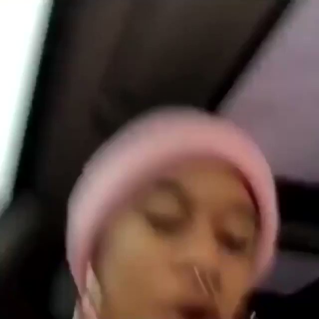 RT @lalisaltz: me when i’m watching euphoria and a sex scene comes on https://t.co/xBiNynnUax