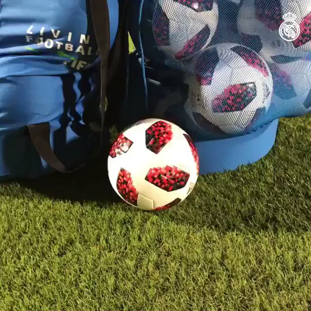 🇦🇪🏟 ¡Este es el terreno de juego donde entrenará el equipo esta tarde! #RMCWC