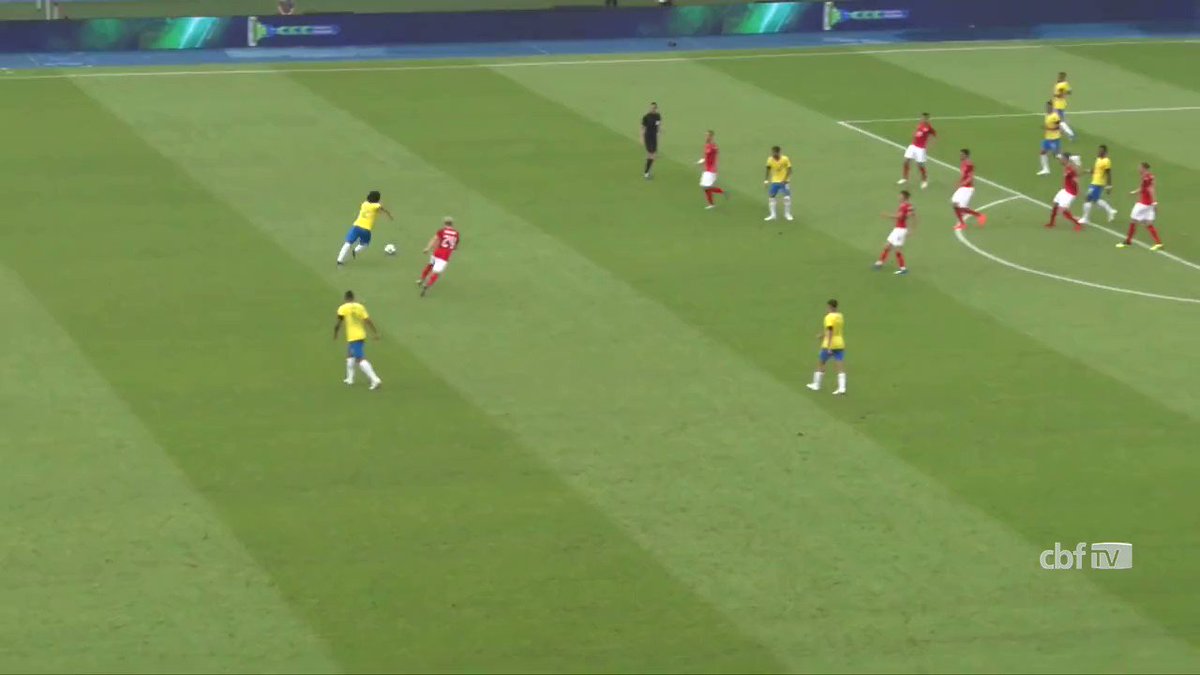 #Retrospectiva2018
A bola sobrou para Gabriel Jesus que mostrou muita qualidade na finalização. Vem ver o #GoldoDia de hoje! ⚽🇧🇷 #GigantesPorNatureza