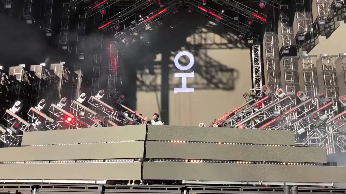 Memories of #Ultra20
@OliverHeldens you was fucking awesome 👏🏼 since the last #UltraFestivalMiami 2018 I love you and I love your music 🔊🎶🔥🔥