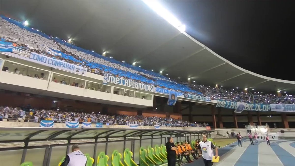 #Retrospectiva2018
QUE FESTA! A torcida do @Paysandu deu um verdadeiro show na final da Copa Verde! 🦊🎉 #CopaVerde
Relembre essa decisão ▶️ http://bit.ly/2A8taGj