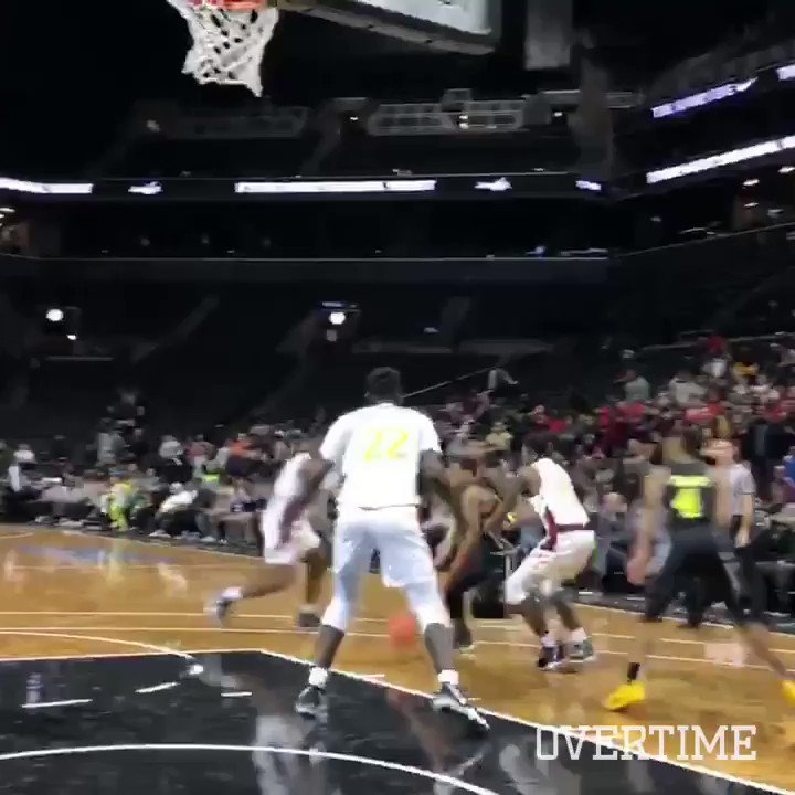 Kahlil Whitney with the GAME WINNER at the Kyrie Irving Invitational ๐ฎ @KahlilWhitney @KyrieIrving