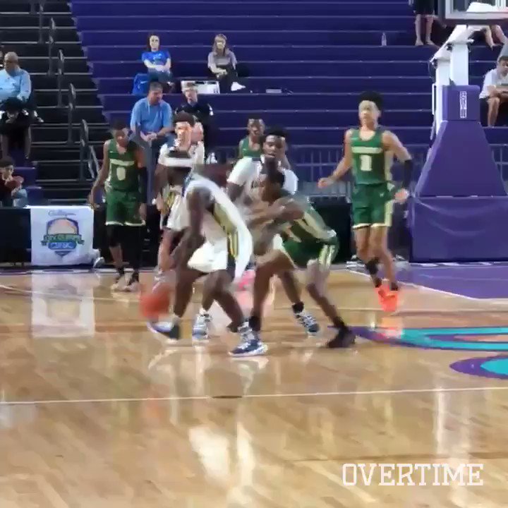 GREAT SAVE REF ๐ฆ @VHS_Hoops @CityOfPalmsBKB @tre2mann3
