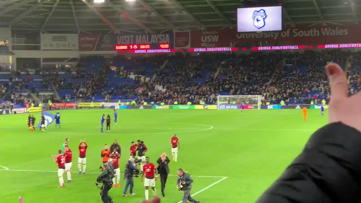 Ole thanking the away end. Keep the Red flag flying high, cause Man United will never die ๐พ๐ช