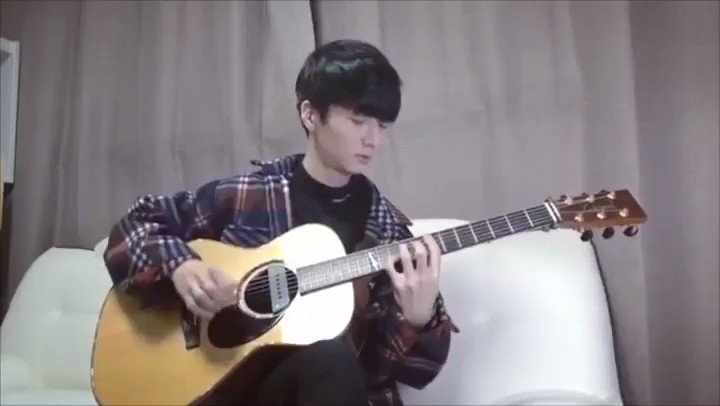 Merry Christmas and Happy New Year🎄
메리 크리스마스🎄
https://t.co/ziN4gVy7iN
#AllIwantforchristmasisYou https://t.co/w2nhYoEtkk