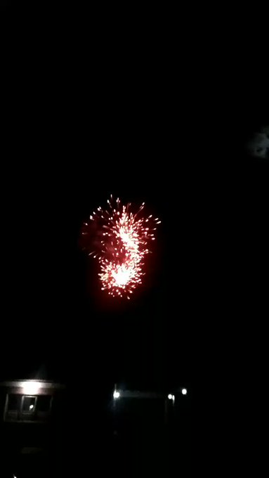 Fireworks ??? https://t.co/JBFlSJ3viN