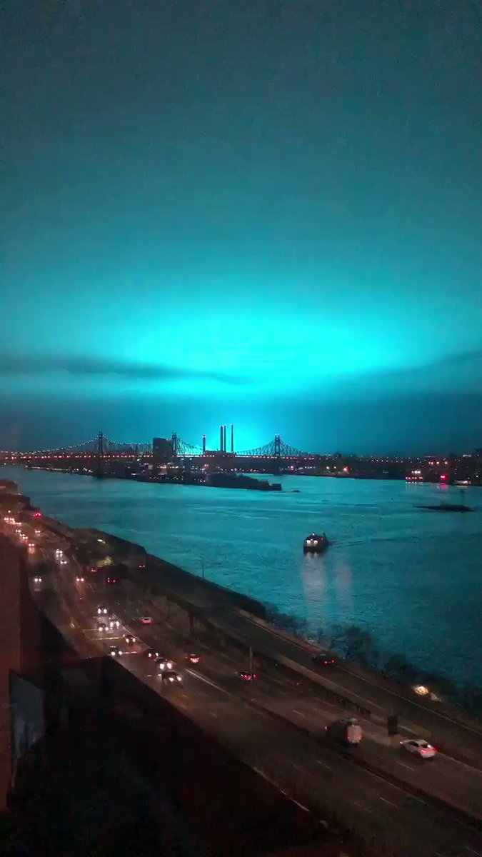 Here's Why the New York Sky Went Blue and the Electrical Explosion Was So  Big