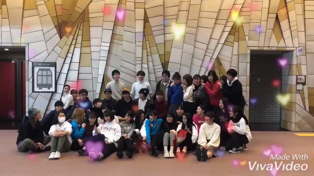 皆さん大晦日いかがお過ごしでしょうか☃️
もう2018年も残りわずかですね!
2019年もB.W.を宜しくお願いします🌟
チケットも好評発売中です🎟
お早めにお買い求めください✨
#BWヘアスプレー #ミュージカル #ミュージカルサークル #musical #hairspray
