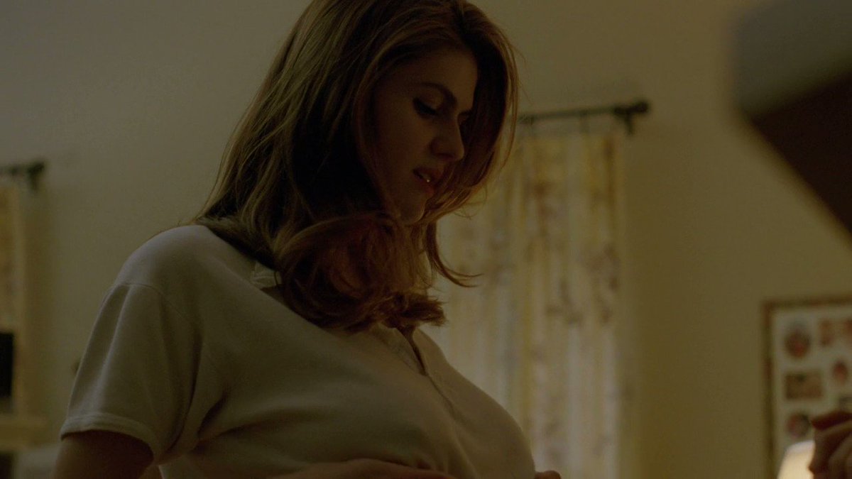 Alexandra Daddario – True Detective S01E02 (2014) – Celeb Nudity