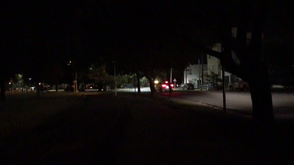#ahora Así está la Plaza del Deporte. Se quemaron varias luces. 📞 #LuSal Video: Carlos Castro