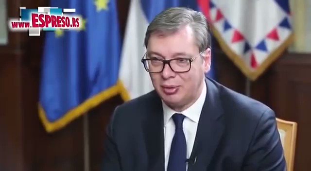 Ljudi, izgleda da naš predsednik ponekada malo lagi. Da li zbog umora, da li zbog stresa, da li iz navike, ne znam. Ali lažucka. Medjutim, mnogi ne veruju da je to moguće. Kao pomoć pri dokazivanju, prilažem ovaj skromni video na poklon. Skinite, podelite, imajte kod sebe