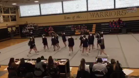 Our Varsity Cheerleaders took second place today in the competition at Wantagh HS! Way to go girls!! 🦅👏🏻