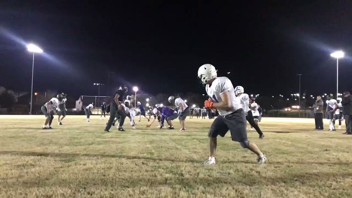 @alecck10 aka “Catch Everything” perfecting his craft. 💯 🔱est Squad
@scaathletics_ #SCABowl2019 #TexasAthlete