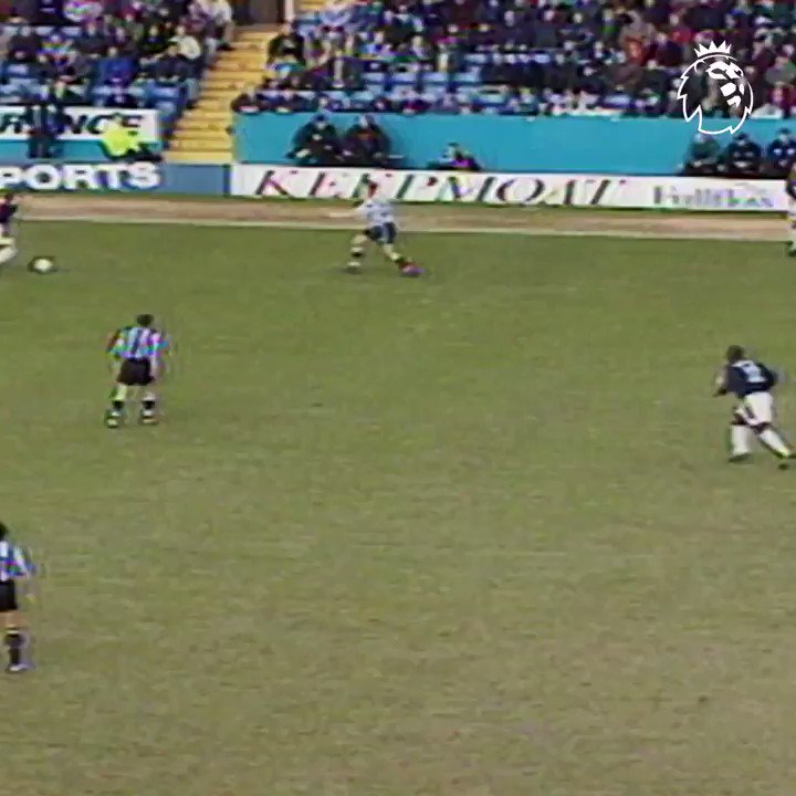 Vintage Paolo Di Canio!
A stunning opening goal set @swfc on their way to victory over Newcastle, #OnThisDay in 1998