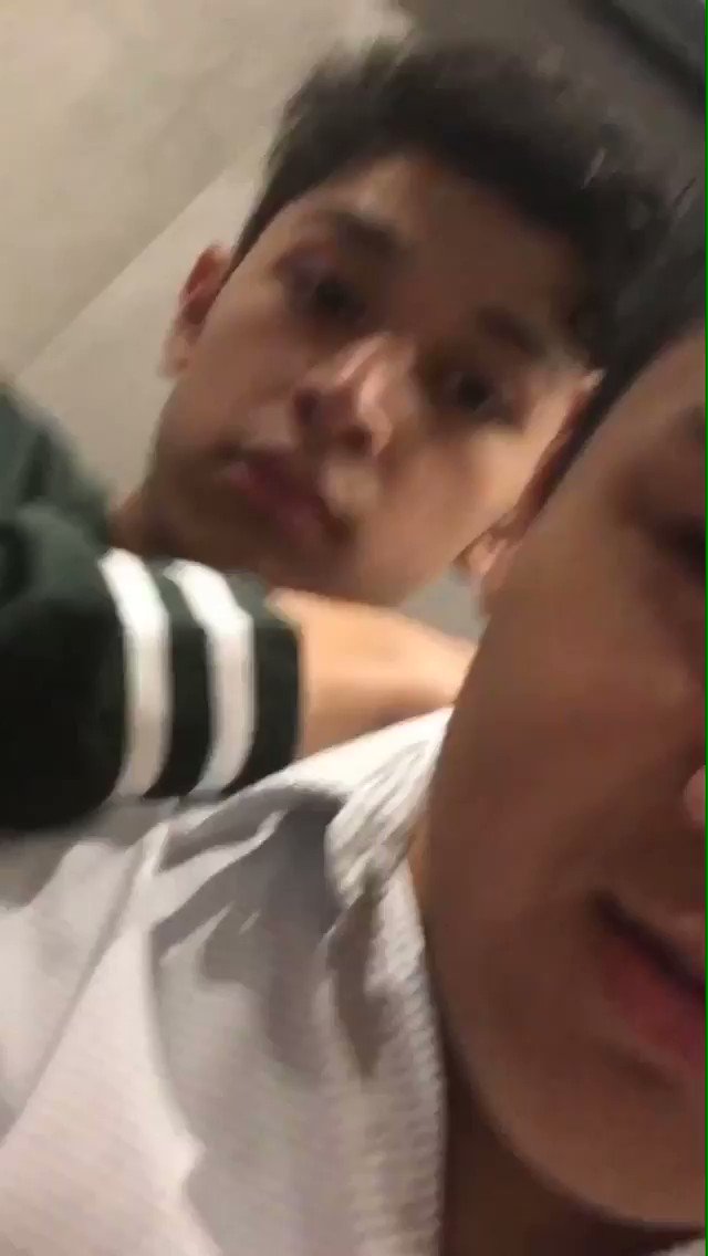 Ayan oh!! Inspiration para mag tweet!! MAGKASAMA ANG DALAWA!!!
#KARJONKeepers