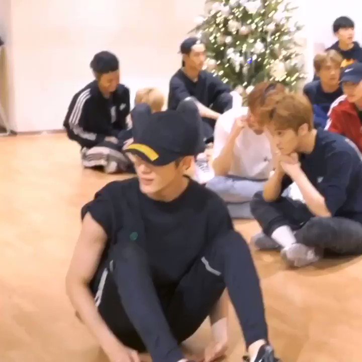 jeno hunny why are you extra for it isn’t good for my health https://t.co/A5UqEsSQWj