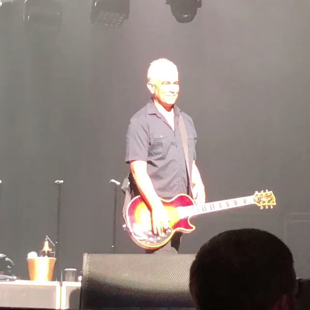 Shout out to Instagram user chellegirlfl for posting this PUNK AF video of the @foofighters performing their take on “Blitzkrieg Bop.” 🎸
What’s your favorite Ramones cover? Don’t forget about the original: https://found.ee/Blitzkrieg #FooFighters #Ramones #HeyHoLetsGo #DaveGrohl