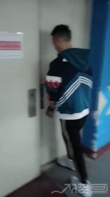 野战楼梯间