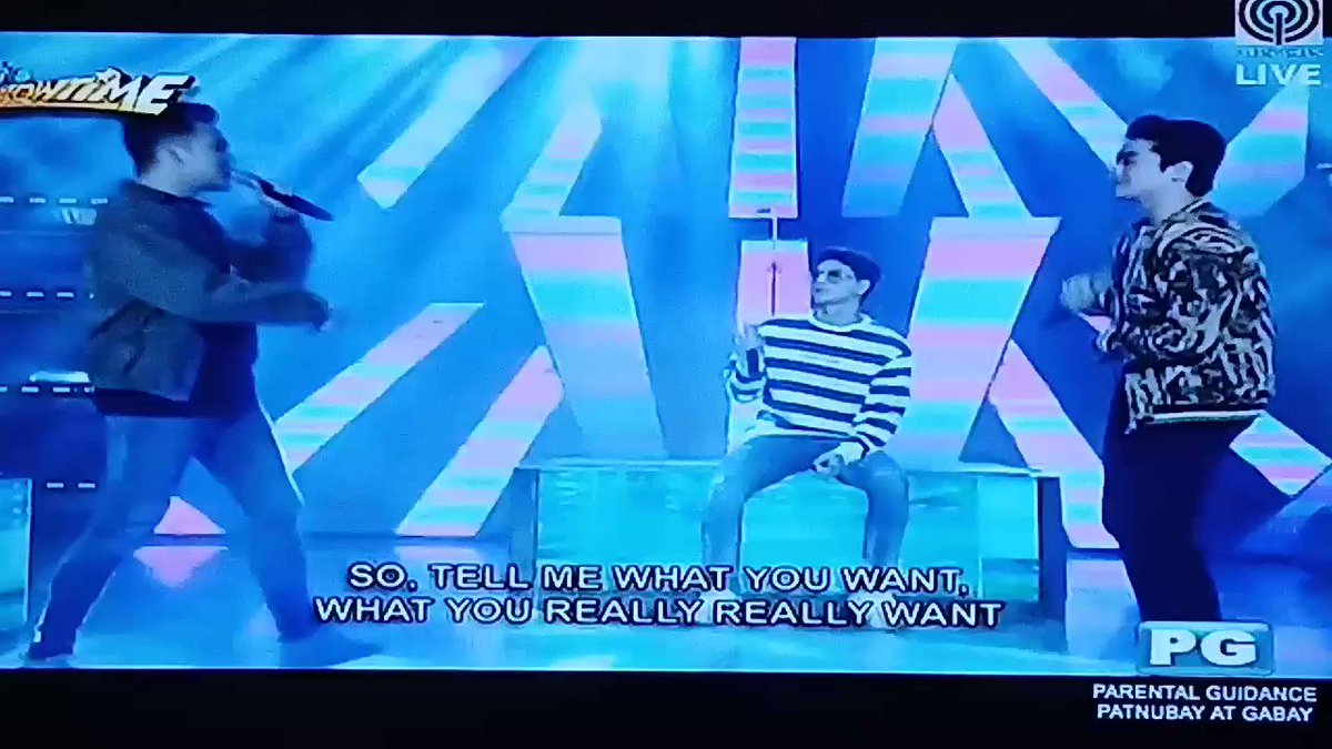 Nag Wannabe ang mga bebe ko iiiii (V)
Love you @hashtag_CK @hashtag_rayt
#ShowtimeMartesHappiness