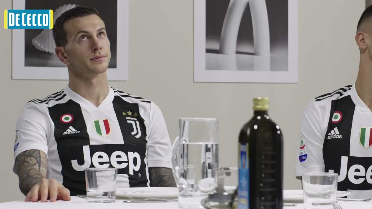 Per una pasta di qualità #AllaDeCecco l’attesa è di… rigore!
Lo sanno bene anche i campioni della #Juventus.
#LentaEssiccazione #RigorosamenteDeCecco