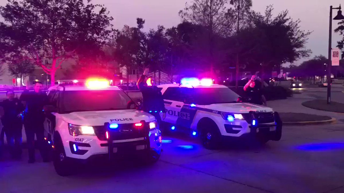 Good Night Lights has arrived in 2019! In this great event, our officers flash their lights at the children in the hospital. They in turn flash their lights/wands back at us. We love saying goodnight and waving at the kids!