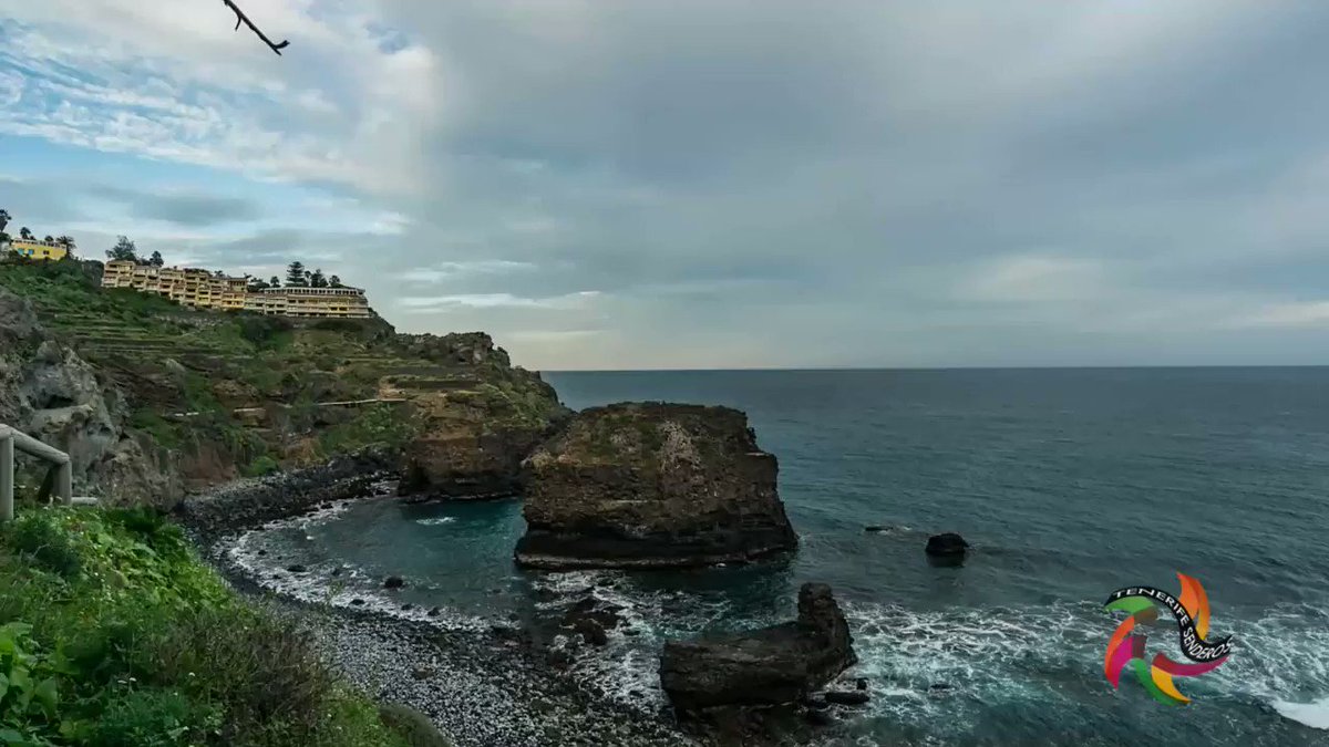 Playa Los Roques
#LosRealejos #timelapse #tenerife #hikingtenerife #hiking #trekking #Sky #Sun #landscape #outdoors #fotostenerife #tenerifesenderos #senderismo #Clouds #skylovers #photography #canaryislands #wanderlust #beach #naturlovers #nature #IslasCanarias