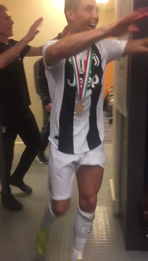 OLEEEE OLEEEE OLEEEEE #SUPERJUVE 😂 🏆