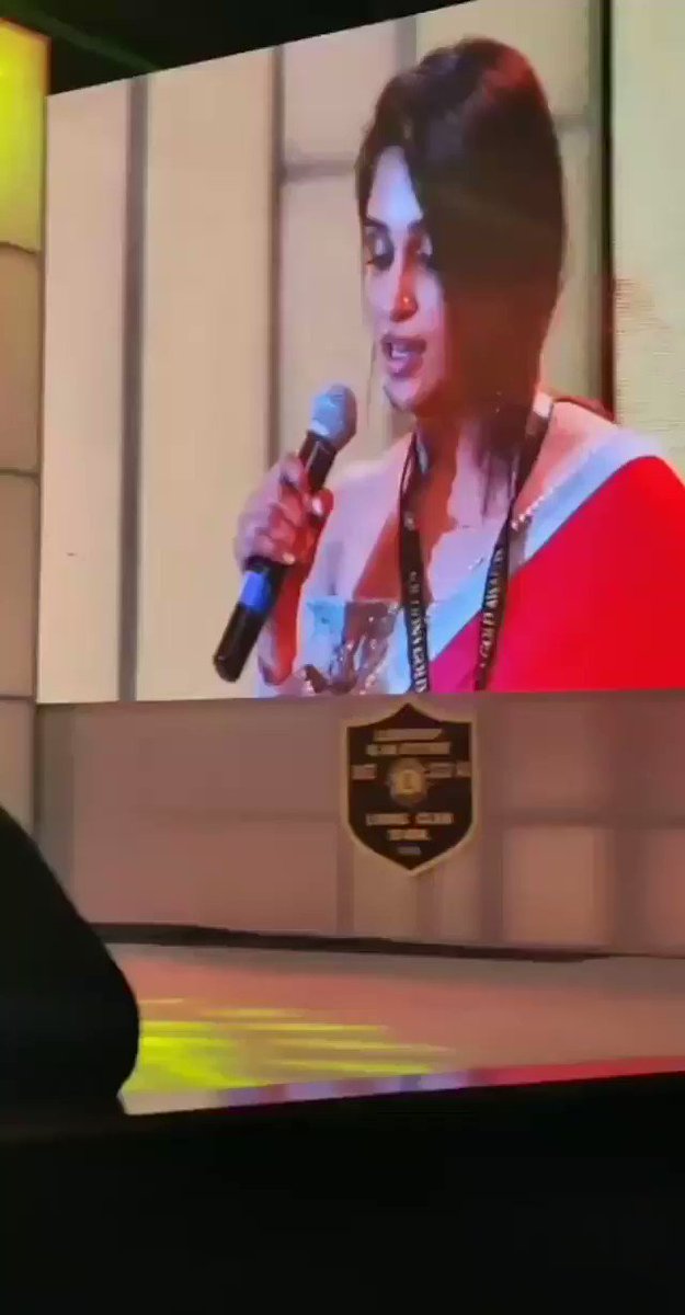 Her Grace never ends✨
My Girl!!!!!😍😍😍🙌
@ms_dipika
#DipikaKakar #LionsGoldAwards #DipikaAtLionGoldAwards