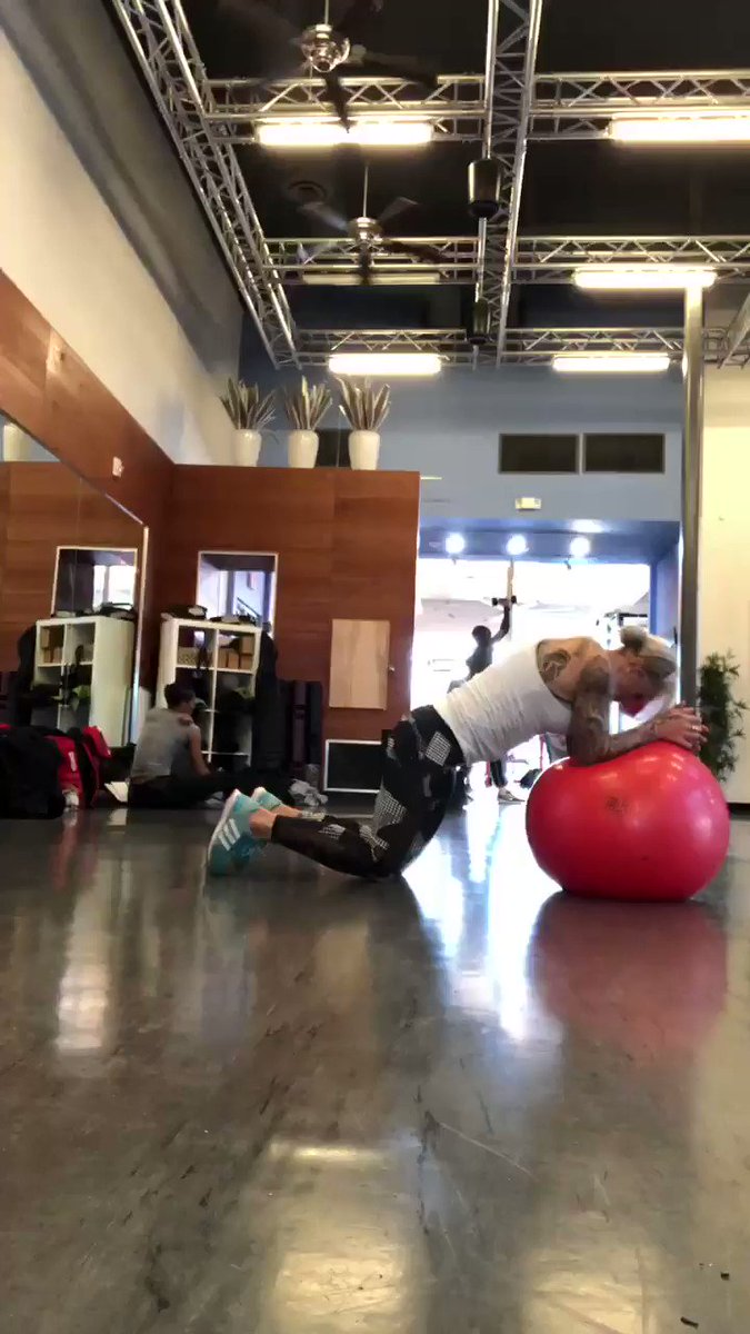 Kaillie Humphries OLY (@BobsledKaillie) on Twitter photo 17/01/2019 23:03:08 Discipline is doing what needs to be done, Even when you don’t want to. Discipline is doing what needs to be done, Even when you don’t want to.