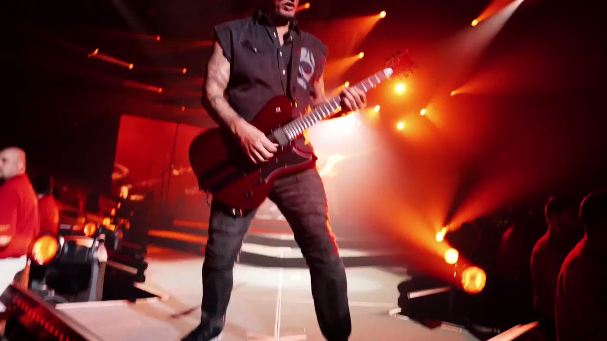 Did you feel the heat? Thank you Albuquerque, good night! 🔥 #InsidetheFire #EvolutionTour #Disturbed 🎥:@rafacore