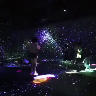 متحف في اليابان أقامته شركة teamLab، عالم اخر 🚀💫