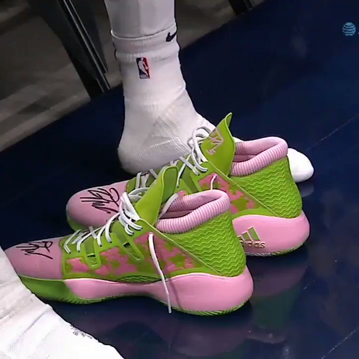Donovan mitchell shoes pink sale
