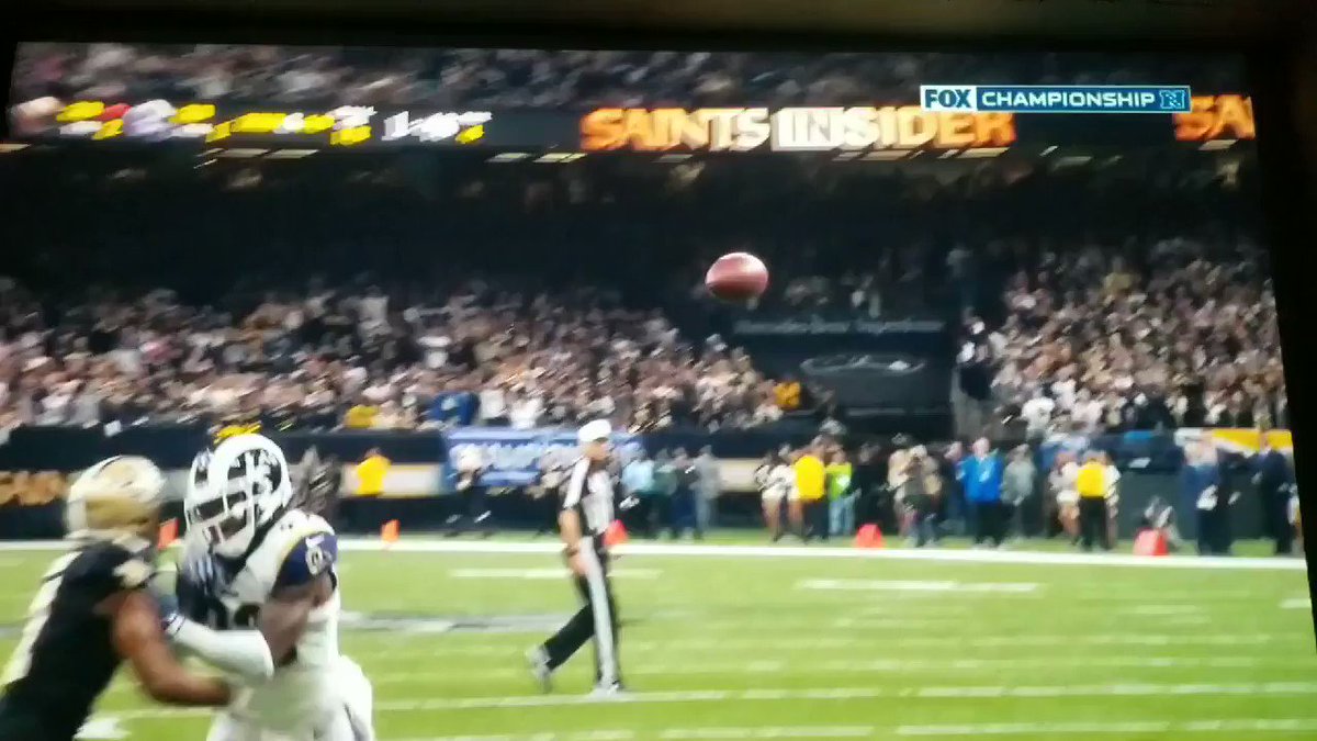According to the @NFLOfficiating crew, this is not pass interference. #LARvsNO