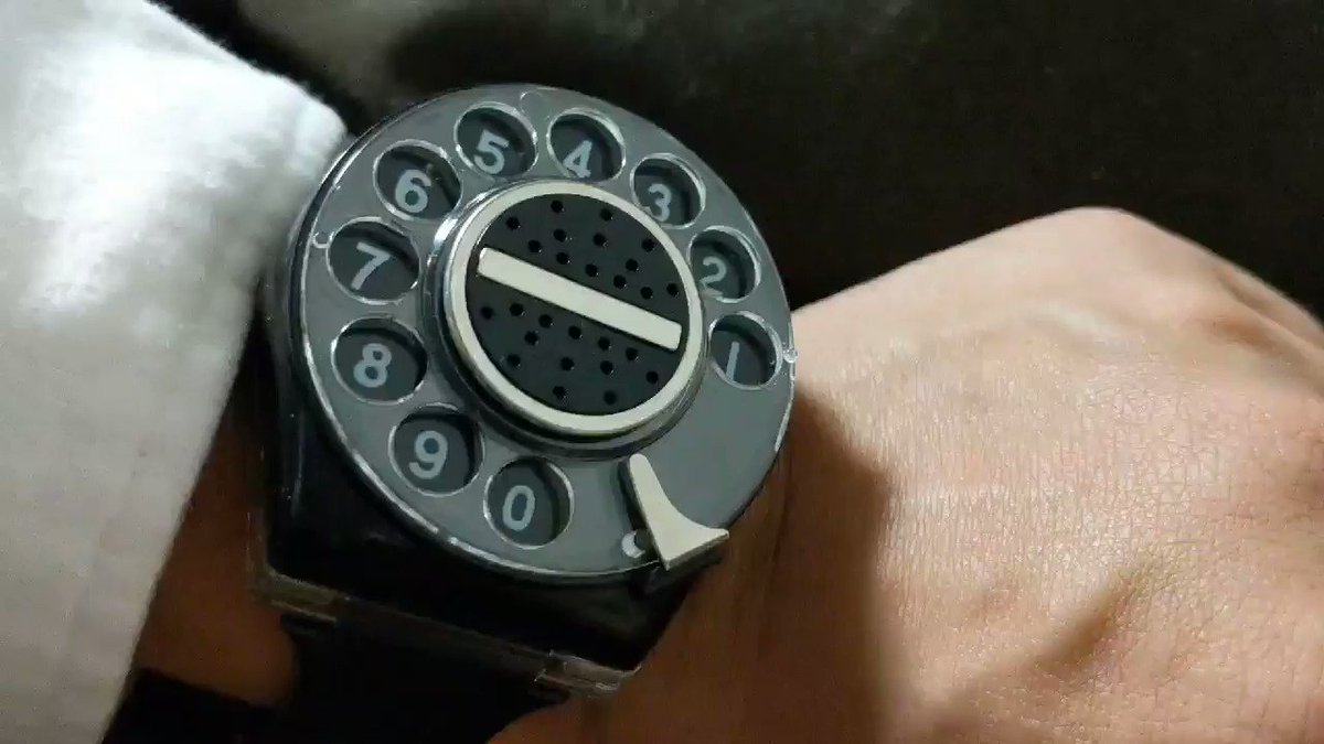 時間を知るときは「117」をダイヤルして聞く腕時計・明和電機の名作