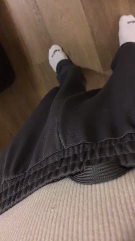 Whipping it out! Lol @mcockster1 #dick #cock #balls #bigballs #danglers https://t.co/Xmjx64Pp70