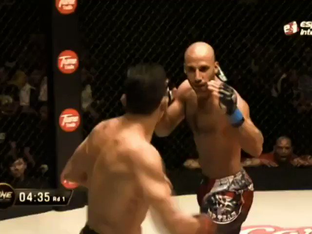 The beauty of fighting is in our ability to adapt, innovate, and overcome against an opponent attempting the same, when the margin between risk and reward is at its most slim. Perhaps a breakdown, @robinblackmma?
