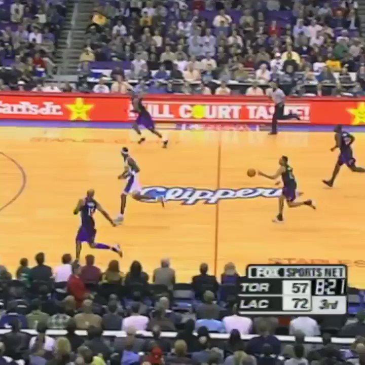 (2001) The reaction on the bench says it all!
Half-man. Half-amazing. ๐ฌ