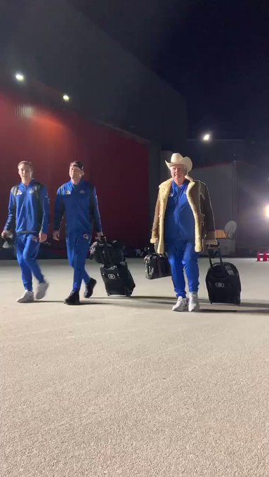 MiDxpG7ed2_nGX90?format=jpg&name=small