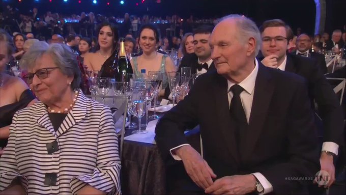 Screen Actors Guild Awards - Page 11 EiAzwg2bGkofkYzL