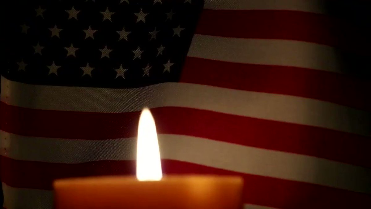 We put together a tribute video so that everyone at the #4thVettys could salute the Last Maverick, Senator John McCain. Please join us and retweet this in his honor🇺🇲♥️
#Veterans #VeteransAwards #Senator #JohnMcCain #AUSV