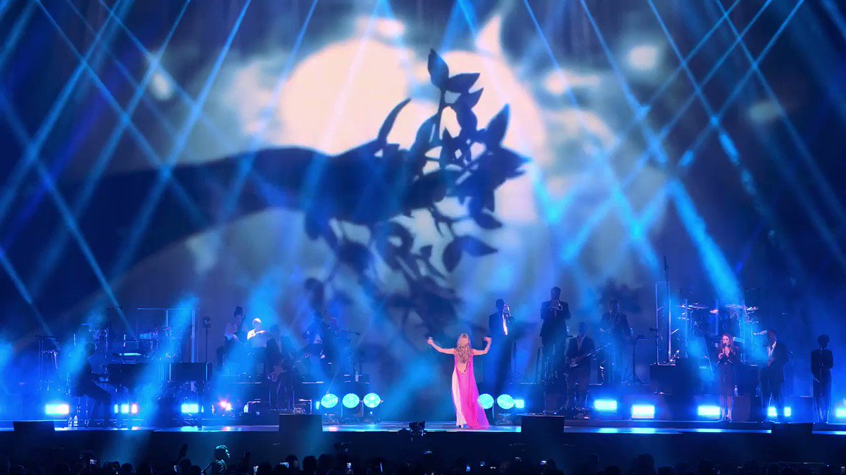 It’s time, London! Tickets for Celine’s only European show in 2019 at Barclaycard presents @BSTHydePark on Friday, July 5th are on sale now! Get them here 👉🏼 https://po.st/BSTCeline
See you in the summer! 💫 - Team Céline