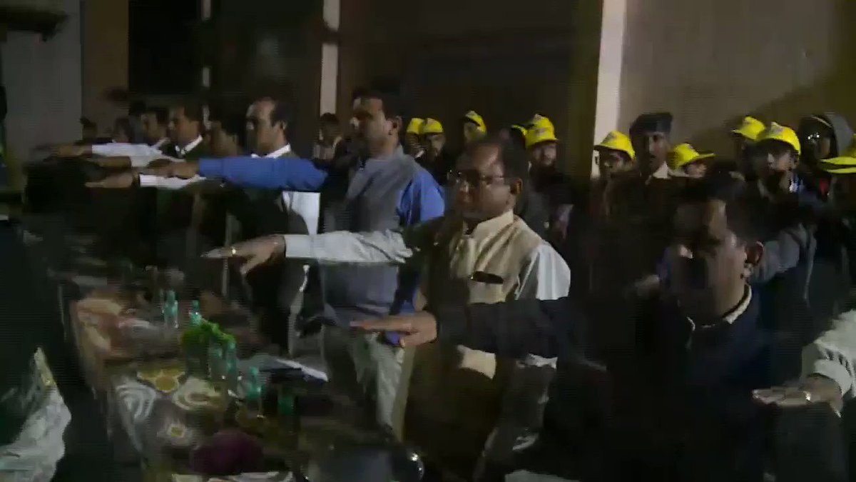 #WoW is Educating (#SVEEP, Voter awareness), Empowering (Reaching out to unreached), Employing (NREGA, DDUGKY) and Ensuring benefits at doorstep.
Video shows glimpse.
#Ratri_Rokan
#ProactiveAdministration
@CollectorRjt
@RajkotDdo
@pkumarias
@CMOGuj
@CMO_Gujarat