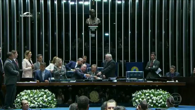 Vídeo incorporado