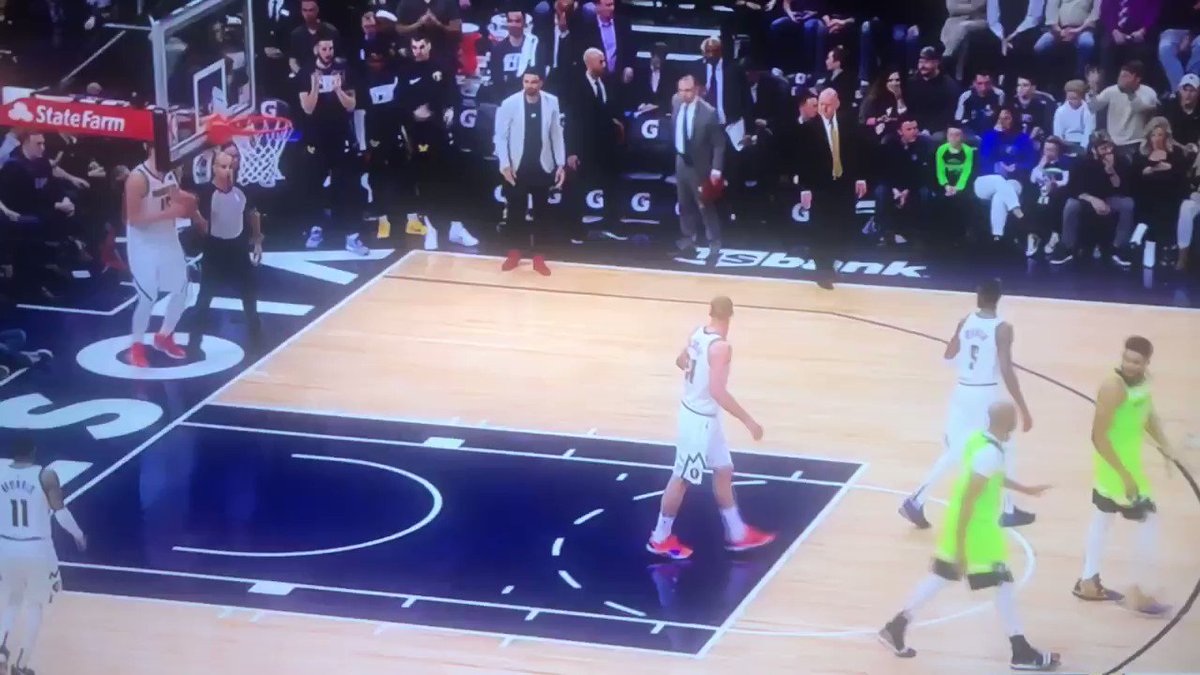 Jokic touchdown!