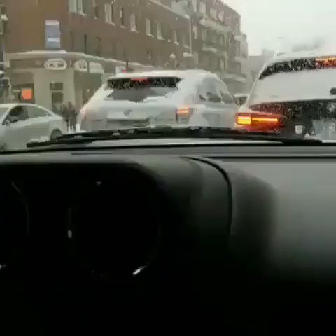 Canadian Road Rage
Montreal 🇨🇦
📹 lex_inker