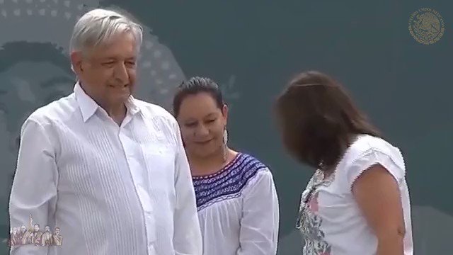 Qué detallazo la pintura que le regalaron a @lopezobrador_.