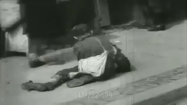 Nieznany dotąd film z warszawskiego getta.
Bezcenny dowód na kolaborację żydów z Niemcami.
UDOSTĘPNIAĆ, publikować prawdę gdzie się da.
Niech świat zobaczy z jaką brutalnością żydowscy funkcjonariusze traktują swoich żydowskich braci.
#JewishThruth