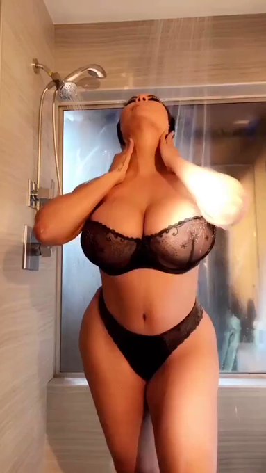 Kierra Mia Sex Scenes - TW Pornstars - Kiara Mia Videos from Twitter.